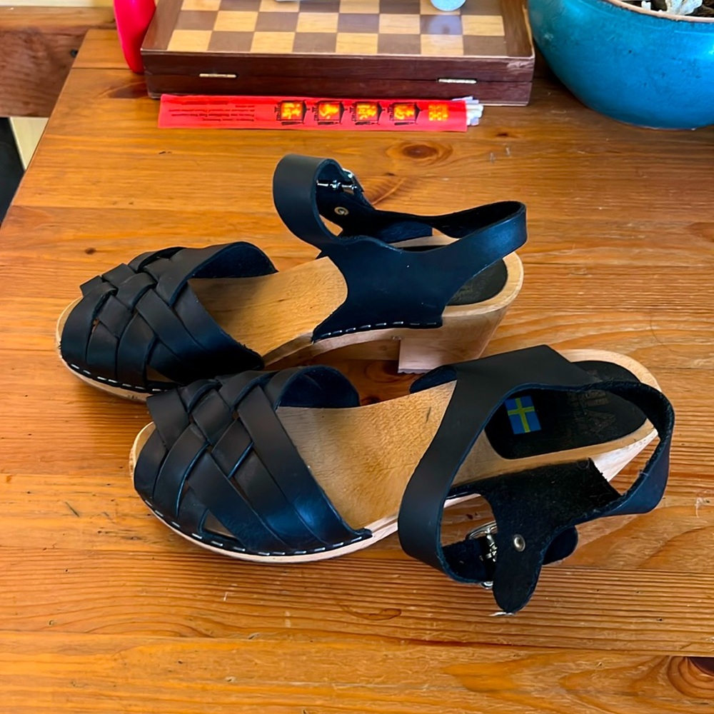 MIA Black clogs size 39